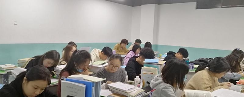 藝術(shù)生培訓(xùn)機構(gòu)課程收費價格