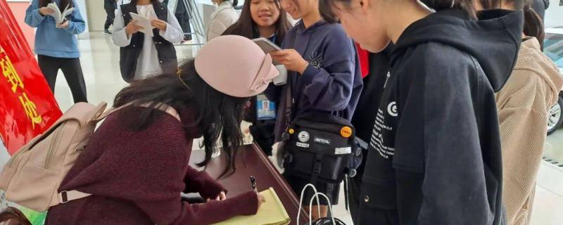 馬山舉辦首屆小作家培訓班播撒文學種子