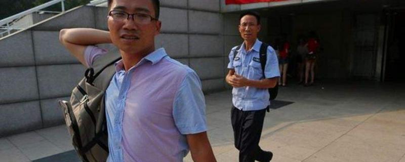 今天胡侃教育要分享另外一個(gè)復(fù)讀神話
